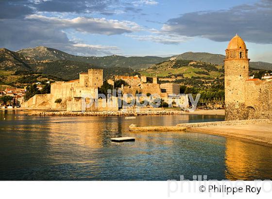 LE VILLAGE FORTIFIE  DE COLLIOURE,  ET LA COTE VERMEILLE, ROUSSILLON, CATALOGNE. (66F02726.jpg)