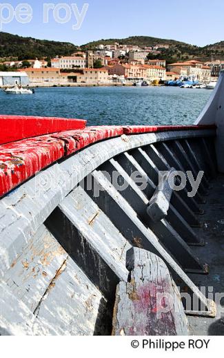 LE PORT DE PECHE,  VILLE DE PORT VENDRES,   COTE VERMEILLE, ROUSSILLON, CATALOGNE. (66F03032.jpg)