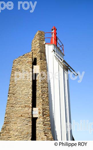 LE PHARE DE CAP CERBERE, VILLAGE DE  CERBERE, COTE VERMEILLE, ROUSSILLON, CATALOGNE. (66F03211.jpg)