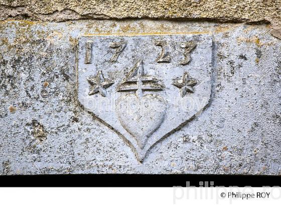 LINTEAU GRAVE, MAISON DE LA VALLEE DE L'OGNON, FRANCE (70F00439.jpg)
