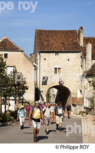 VILLAGE DE PESMES, VALLEE DE L'OGNON, HAUTE-SAONE, FRANCE (70F00539.jpg)