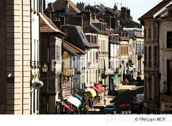 VILLE DE LUXEUIL-LES-BAINS, FRANCHE-COMTE, FRANCE (70F00723.jpg)