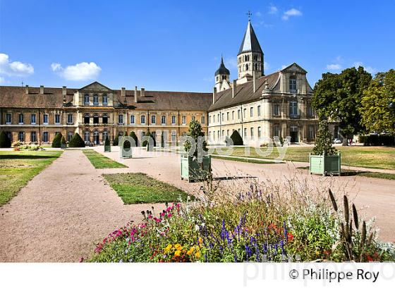 ANCIENNE ABBAYE BENEDICTINE DE CLUNY,  MACONNAIS,  BOURGOGNE. (71F00119.jpg)