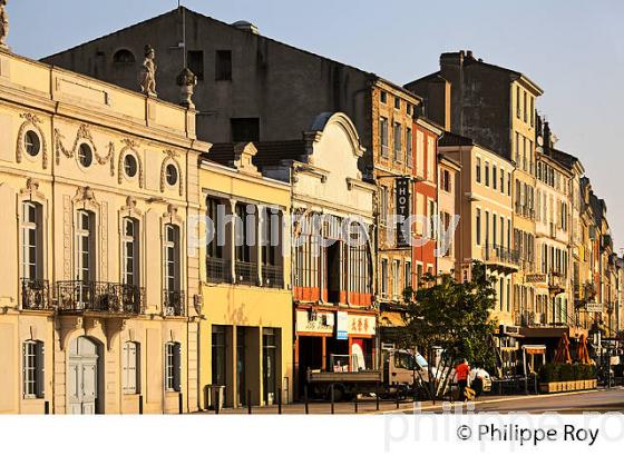 FACADES DU QUAI LAMARTINE, BORD DE SAONE, CENTRE HISTORIQUE DE MACON, MACONNAIS,  BOURGOGNE. (71F00622.jpg)