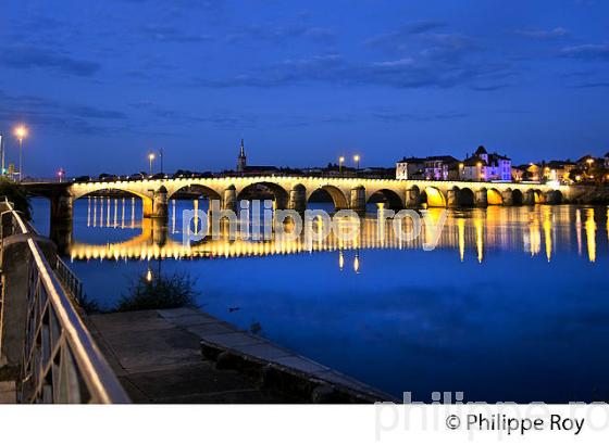 LE PONT  SAINT-VINCENT, LA SAONE,  VILLE  DE MACON, MACONNAIS, BOURGOGNE. (71F00709.jpg)