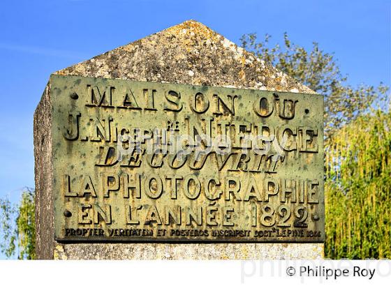 DOMAINE DU GRAS, MAISON DE NICEPHORE NIEPCE, INVENTEUR DE LA PHOTOGRAPHIE, SAINT LOUP DE VARENNES, BOURGOGNE. (71F00823.jpg)