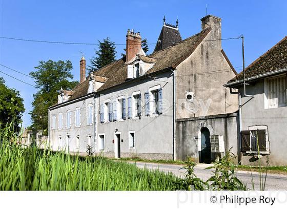 DOMAINE DU GRAS, MAISON DE NICEPHORE NIEPCE, INVENTEUR DE LA PHOTOGRAPHIE, SAINT LOUP DE VARENNES, BOURGOGNE. (71F00825.jpg)