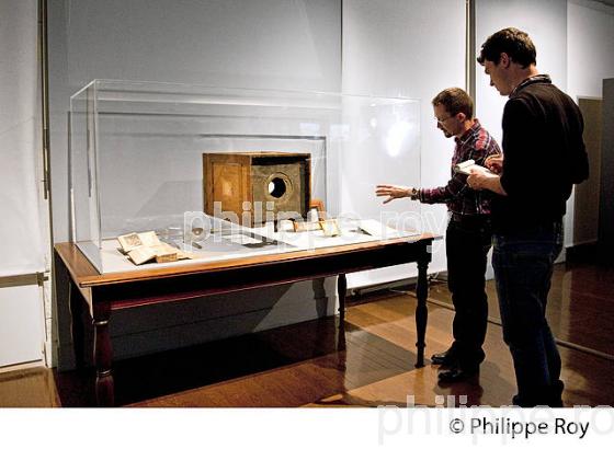 MUSEE DE LA PHOTOGRAPHIE, NICEPHORE NIEPCE, INVENTEUR DE LA PHOTOGRAPHIE, CHALON SUR SAONE, BOURGOGNE. (71F00924.jpg)