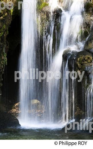 CASCADE DU PISSIEU, PARC DU MASSIF DES BAUGES, SAVOIE, FRANCE (73F01138.jpg)