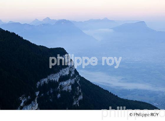 PANORAMA DU MONT REVARD, MASSIF DES BAUGES, SAVOIE (73F01212.jpg)