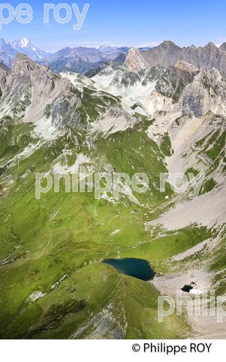 LAC D'AMOUR ET PIERRA MENTA, BEAUFORTAIN, SAVOIE, FRANCE (73F01731.jpg)