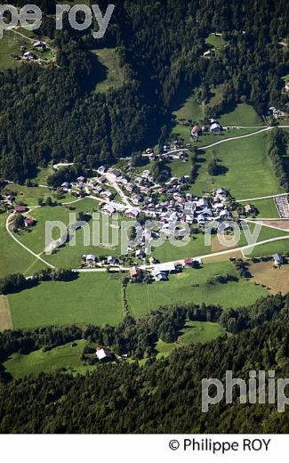 VILLAGE DE VILLARD-SUR-DORON, BEAUFORTAIN, SAVOIE, FRANCE (73F01734.jpg)