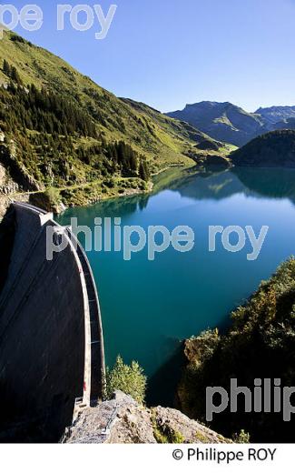 LAC DE BARRAGE DE LA GITTAZ, BEAUFORTAIN, SAVOIE, FRANCE (73F02310.jpg)
