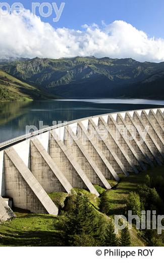 BARRAGE DU LAC DE ROSELEND, BEAUFORTAIN, SAVOIE, FRANCE (73F02602.jpg)