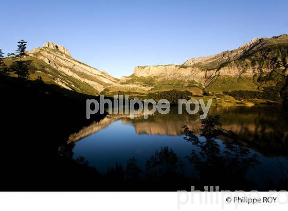 LAC DE BARRAGE , CORMET DE ROSELEND, BEAUFORTIN, SAVOIE, FRANCE (73F02632.jpg)