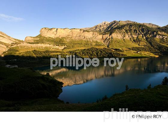 LAC DE BARRAGE , CORMET DE ROSELEND, BEAUFORTIN, SAVOIE, FRANCE (73F02633.jpg)