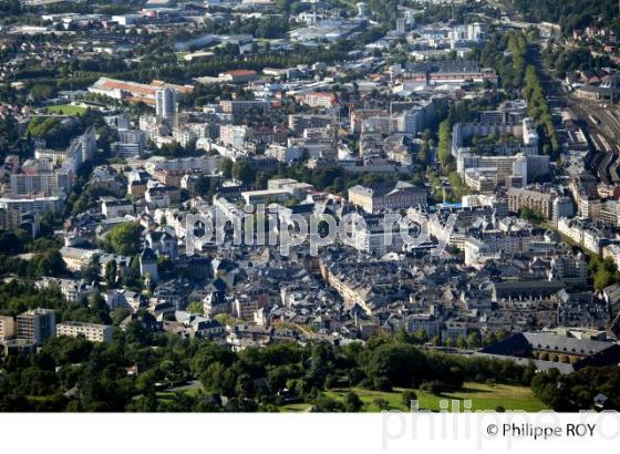 VUE AERIENNE DE LA VILLE DE CHAMBERY, SAVOIE, FRANCE (73F02732.jpg)
