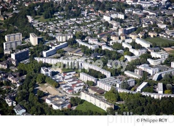 VUE AERIENNE DE LA VILLE DE CHAMBERY, SAVOIE, FRANCE (73F02738.jpg)