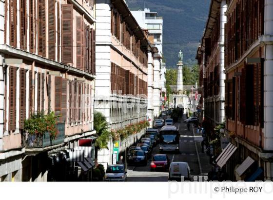 ARCADES, RUE DE BOIGNE, VIEUX CHAMBERY, SAVOIE, FRANCE (73F03112.jpg)