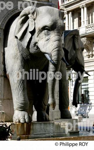FONTAINE DES ELEPHANTS, CHAMBERY, SAVOIE, FRANCE (73F03231.jpg)