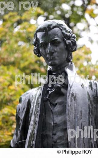 STATUE DE J.J ROUSSEAU, CHAMBERY, SAVOIE, FRANCE (73F03309.jpg)