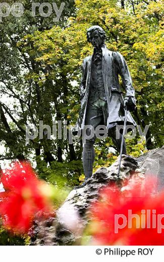 STATUE DE J.J ROUSSEAU, CHAMBERY, SAVOIE, FRANCE (73F03311.jpg)