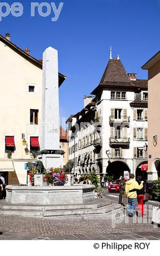 PLACE NOTRE-DAME, ANNECY, HAUTE-SAVOIE, FRANCE (74F01021.jpg)