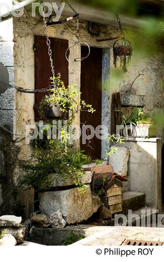 RUE BASSE DU CHATEAU, VIEIL ANNECY, HAUTE-SAVOIE, FRANCE (74F01110.jpg)