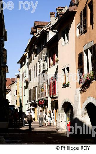RUE DE L ILE, VIEIL ANNECY, HAUTE-SAVOIE, FRANCE (74F01139.jpg)