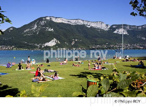 PLAGE DE MARQUSATS, ANNECY, HAUTE-SAVOIE, FRANCE (74F01406.jpg)