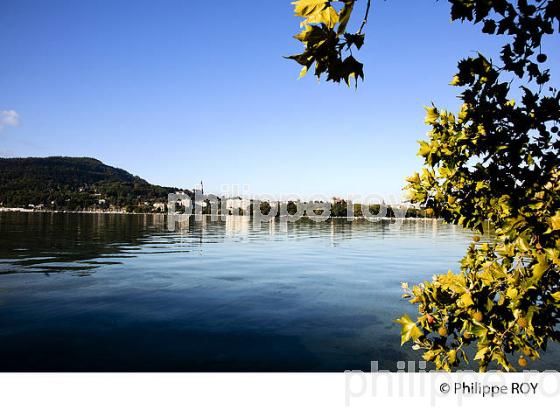 VILLE ET RIVES DU LAC D'ANNECY, HAUTE-SAVOIE, FRANCE (74F01422.jpg)