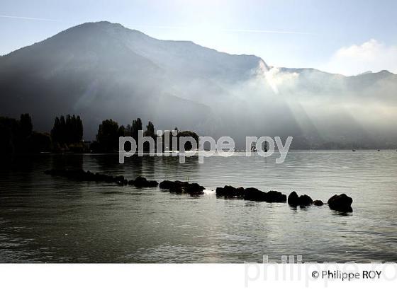 RIVES DU LAC D'ANNECY, HAUTE-SAVOIE, FRANCE (74F01424.jpg)