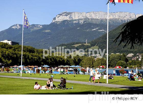 CHAMP DE MARS ET LAC D'ANNECY, HAUTE-SAVOIE, FRANCE (74F01429.jpg)