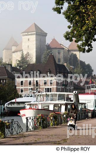 BATEAUX D'EXCURSION, ANNECY, HAUTE-SAVOIE, FRANCE (74F01509.jpg)