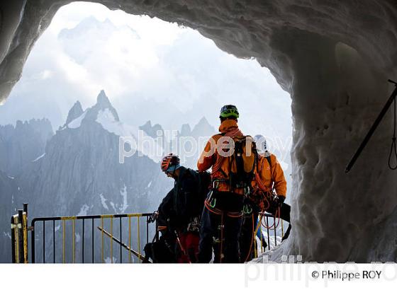 ALPINISME, MONT-BLANC, CHAMONIX, ALPES, FRANCE (74F02437.jpg)