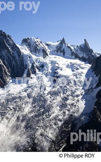 GLACIER, MASSIF DU MONT-BLANC, CHAMONIX, ALPES, FRANCE (74F02702.jpg)