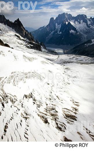 GLACIER, MASSIF DU MONT-BLANC, CHAMONIX, ALPES, FRANCE (74F02818.jpg)