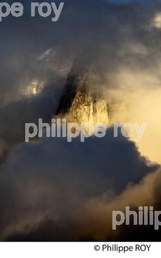 LES DRUS, MONT-BLANC, VALLEE DE CHAMONIX, HAUTE-SAVOIE, FRANCE (74F02924.jpg)