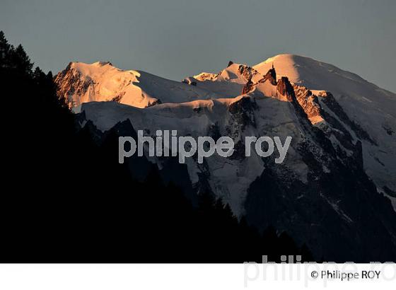 AIGUILLE DU MIDI ET MONT-BLANC, HAUTE-SAVOIE, FRANCE (74F02926.jpg)