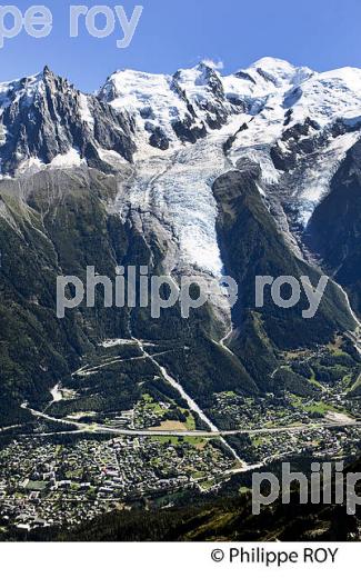 CHAMONIX ET MASSIF DU MONT-BLANC, HAUTE-SAVOIE, FRANCE (74F02937.jpg)