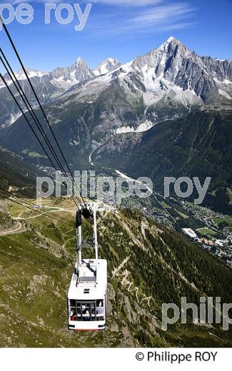 CHAMONIX ET MASSIF DU MONT-BLANC, HAUTE-SAVOIE, FRANCE (74F03001.jpg)
