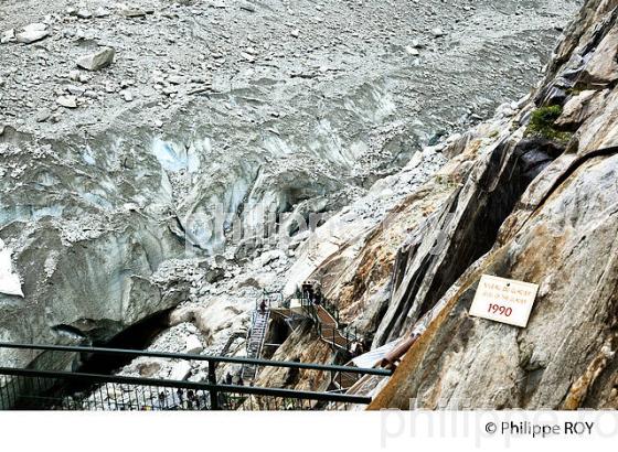 GROTTE, MER DE GLACE AU MONTENVERS, HAUTE-SAVOIE, FRANCE (74F03220.jpg)