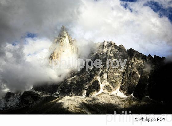 SOMMET DES DRUS, MER DE GLACE, MONT-BLANC, HAUTE-SAVOIE, FRANCE (74F03232.jpg)