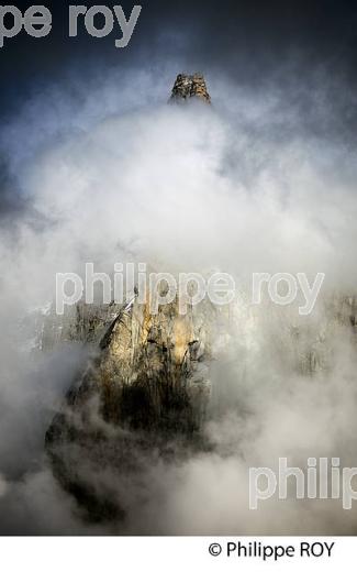 SOMMET DES DRUS, MER DE GLACE, MONT-BLANC, HAUTE-SAVOIE, FRANCE (74F03234.jpg)