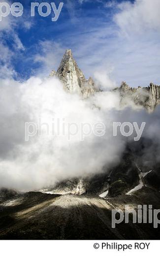 SOMMET DES DRUS, MER DE GLACE, MONT-BLANC, HAUTE-SAVOIE, FRANCE (74F03236.jpg)