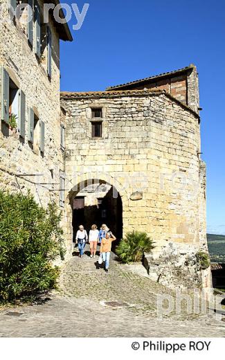 VILLAGE FORTIFIE DE CORDES SUR CIEL, VALLEE DU CEROU, TARN. (81F02239.jpg)