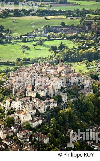 VILLAGE FORTIFIE DE CORDES SUR CIEL, VALLEE DU CEROU, TARN. (81F02426.jpg)