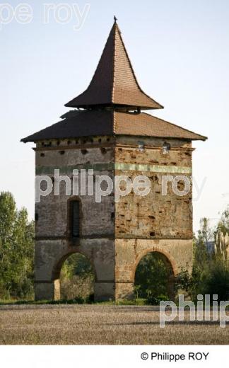 Pigeonnier - Tarn et Garonne (82F00918.jpg)