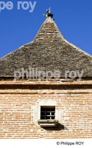 Pigeonnier - Tarn et Garonne (82F01009.jpg)