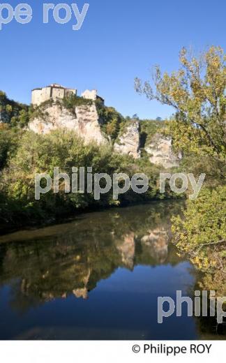 CHATEAU DU VILLAGE FORTIFIE DE BRUNIQUEL, VALLEE DE L' AVEYRON, TARN-ET-GARONNE. (82F01138.jpg)